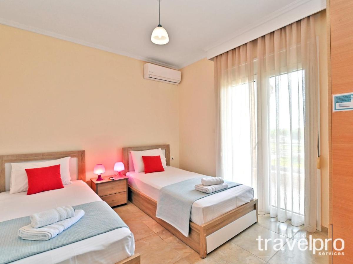 Villa Iris By Rentalspro Services - Agios Mamas Beach 외부 사진