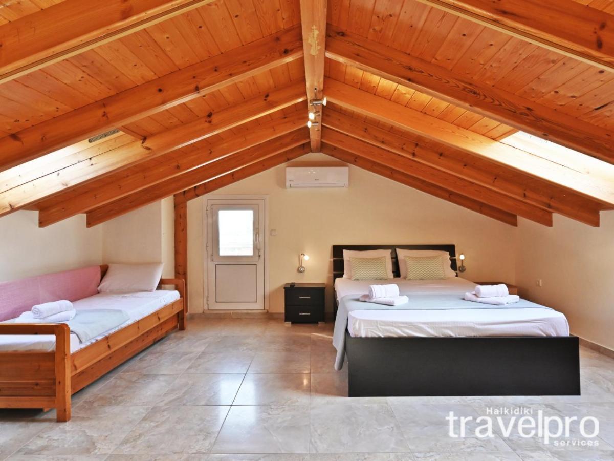 Villa Iris By Rentalspro Services - Agios Mamas Beach 외부 사진