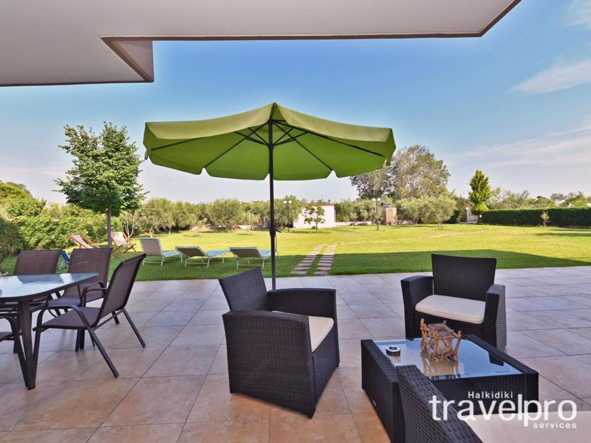 Villa Iris By Rentalspro Services - Agios Mamas Beach 외부 사진