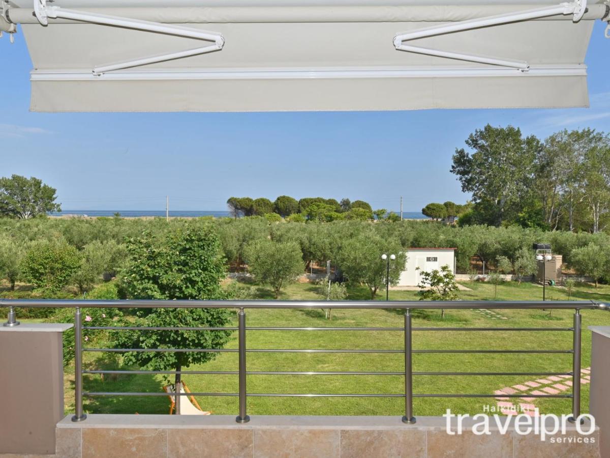 Villa Iris By Rentalspro Services - Agios Mamas Beach 외부 사진