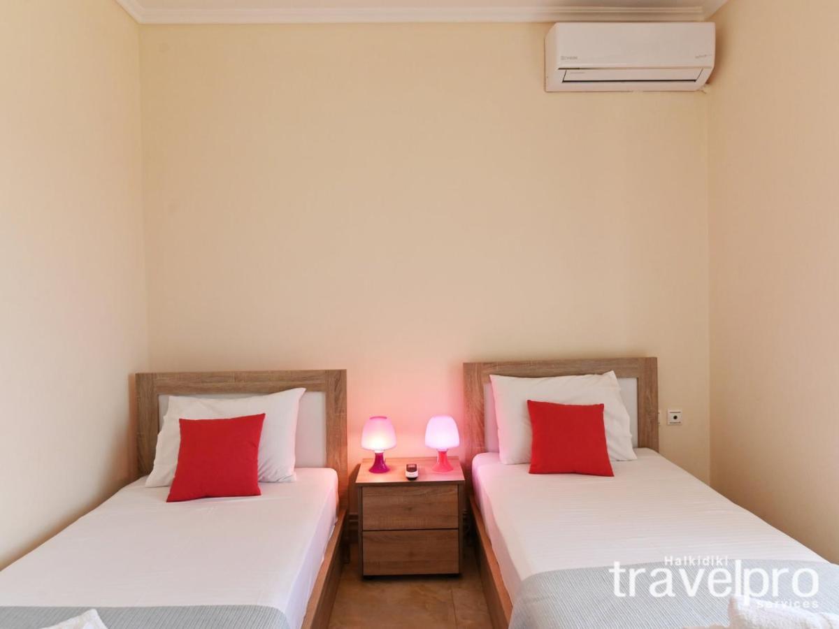 Villa Iris By Rentalspro Services - Agios Mamas Beach 외부 사진