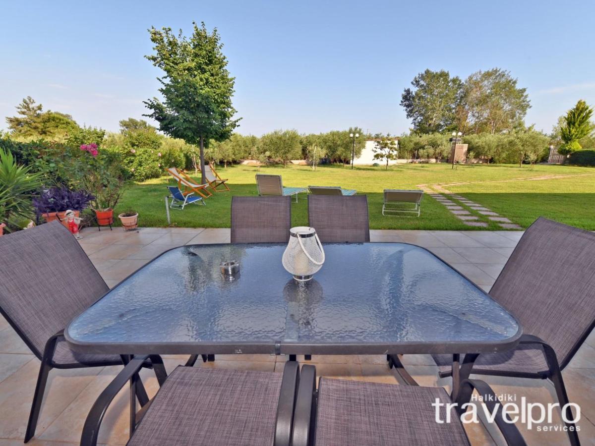 Villa Iris By Rentalspro Services - Agios Mamas Beach 외부 사진