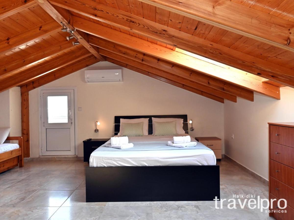 Villa Iris By Rentalspro Services - Agios Mamas Beach 외부 사진