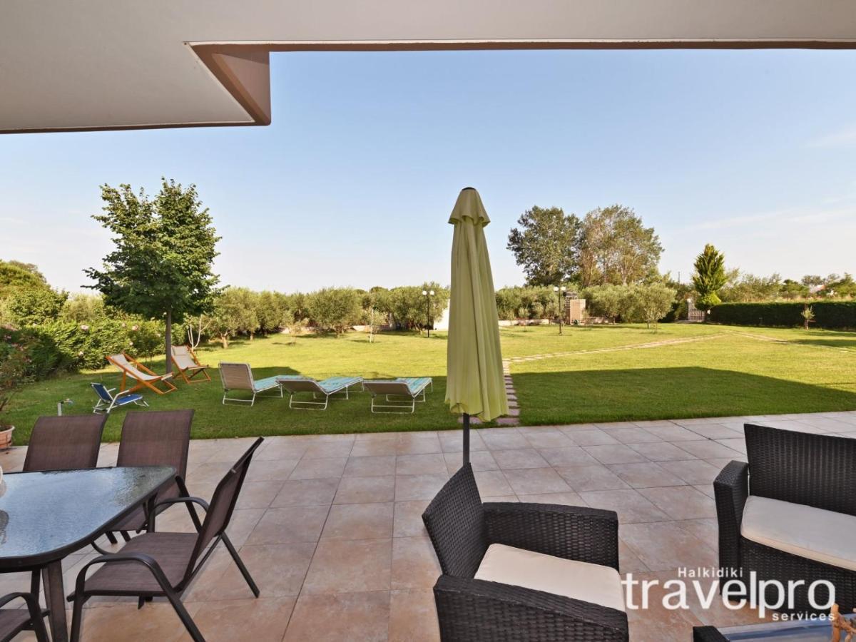 Villa Iris By Rentalspro Services - Agios Mamas Beach 외부 사진