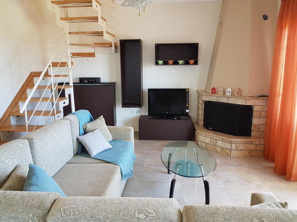 Villa Iris By Rentalspro Services - Agios Mamas Beach 외부 사진