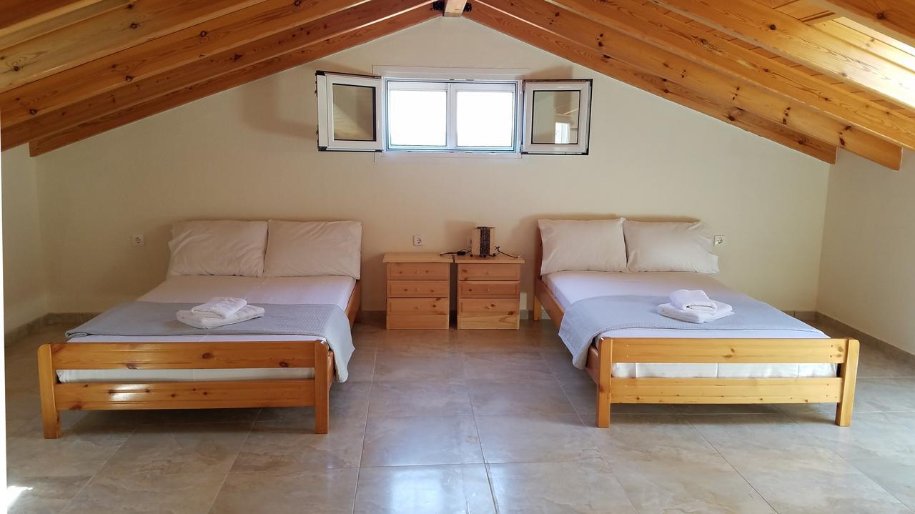 Villa Iris By Rentalspro Services - Agios Mamas Beach 외부 사진