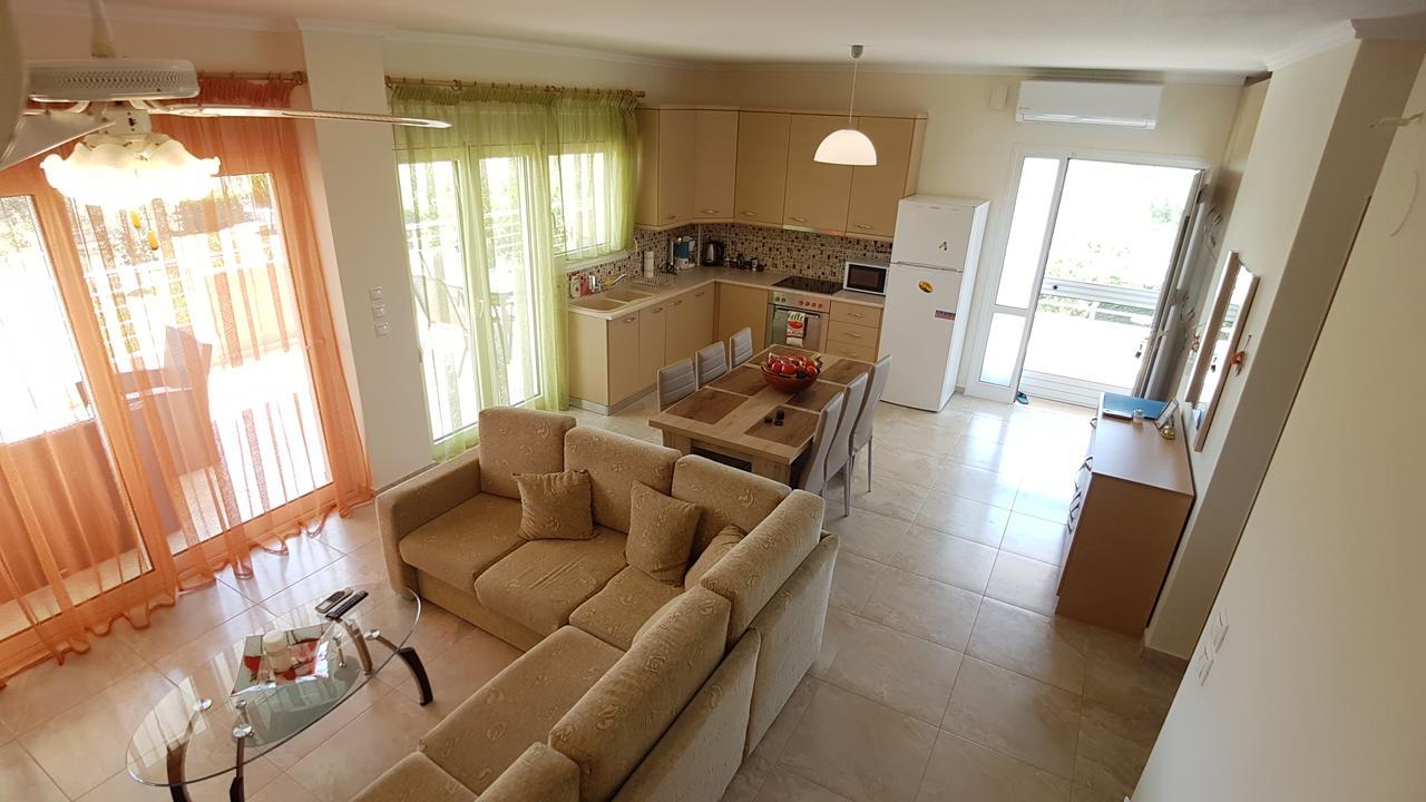 Villa Iris By Rentalspro Services - Agios Mamas Beach 외부 사진